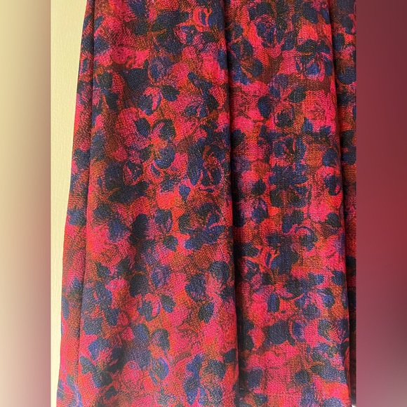 New! Lularoe Madison Circle Swing Skirt in Navy Red Magenta Pink Floral - Picture 5 of 5